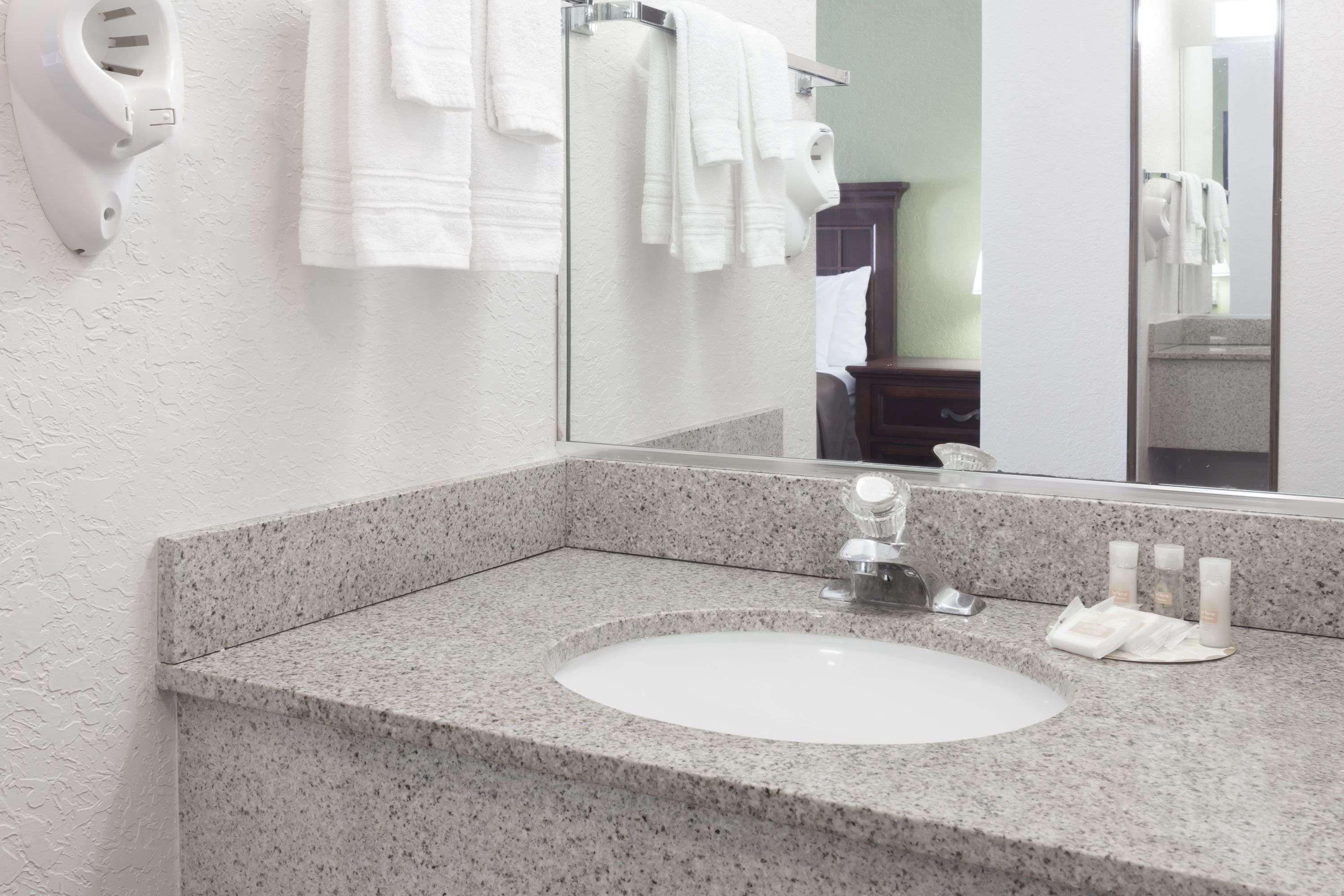 Days Inn By Wyndham Sarasota I-75 Vamo Ngoại thất bức ảnh